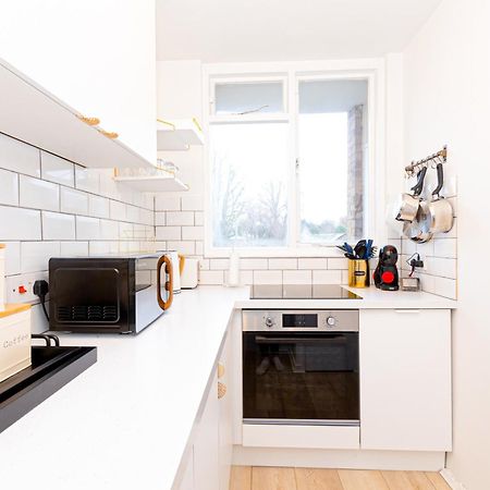 Charming Studio With Balcony In Putney, 5 Min Tube Londra Esterno foto