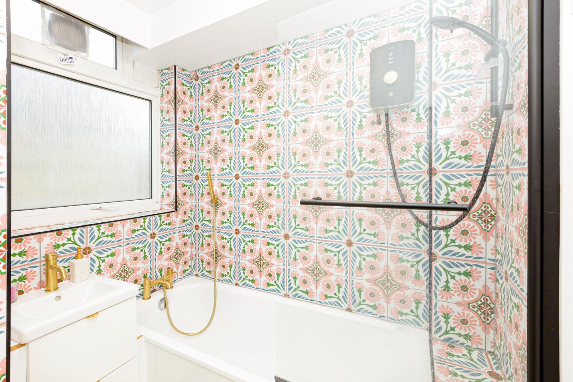 Charming Studio With Balcony In Putney, 5 Min Tube Londra Esterno foto