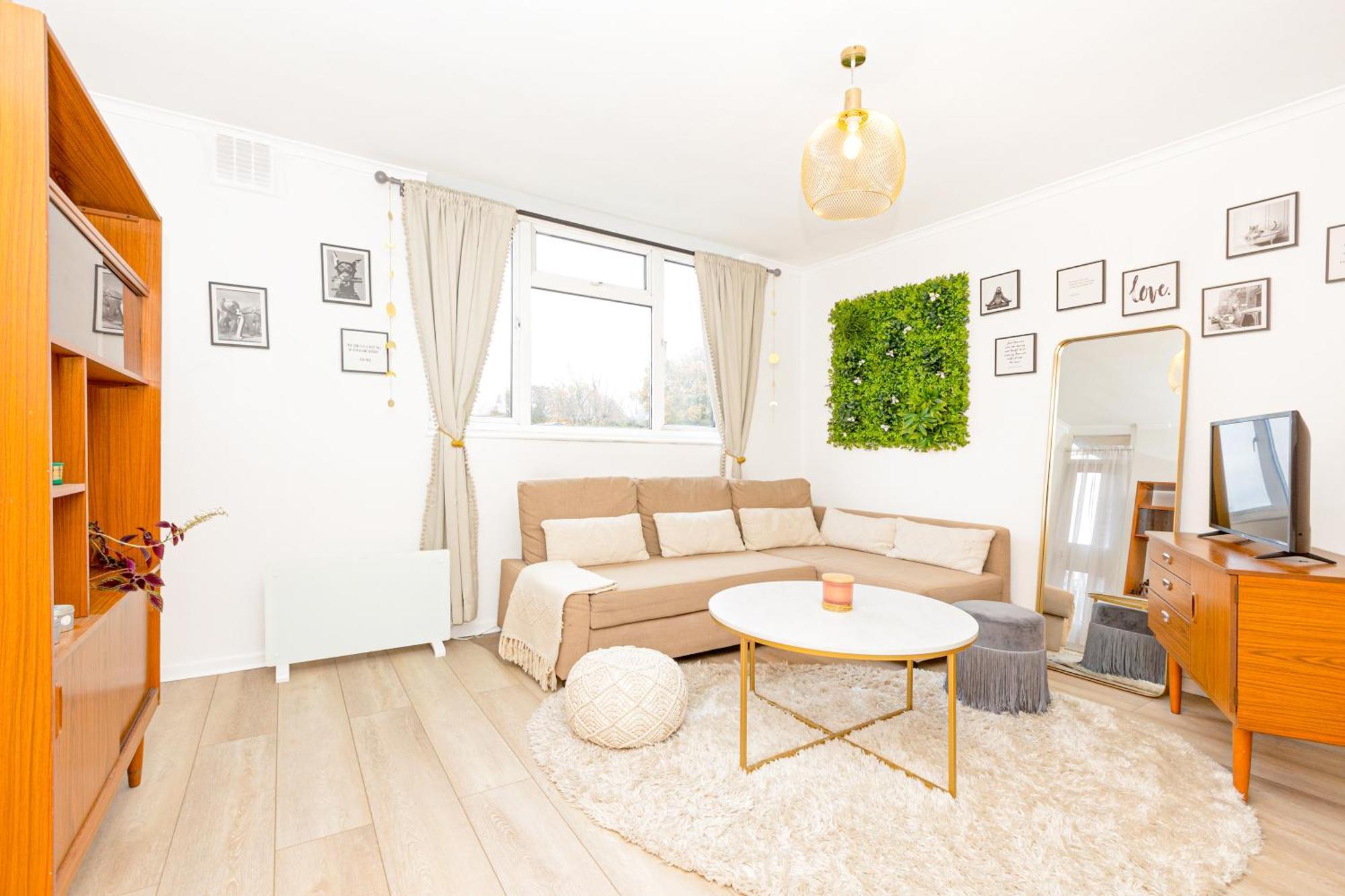 Charming Studio With Balcony In Putney, 5 Min Tube Londra Esterno foto